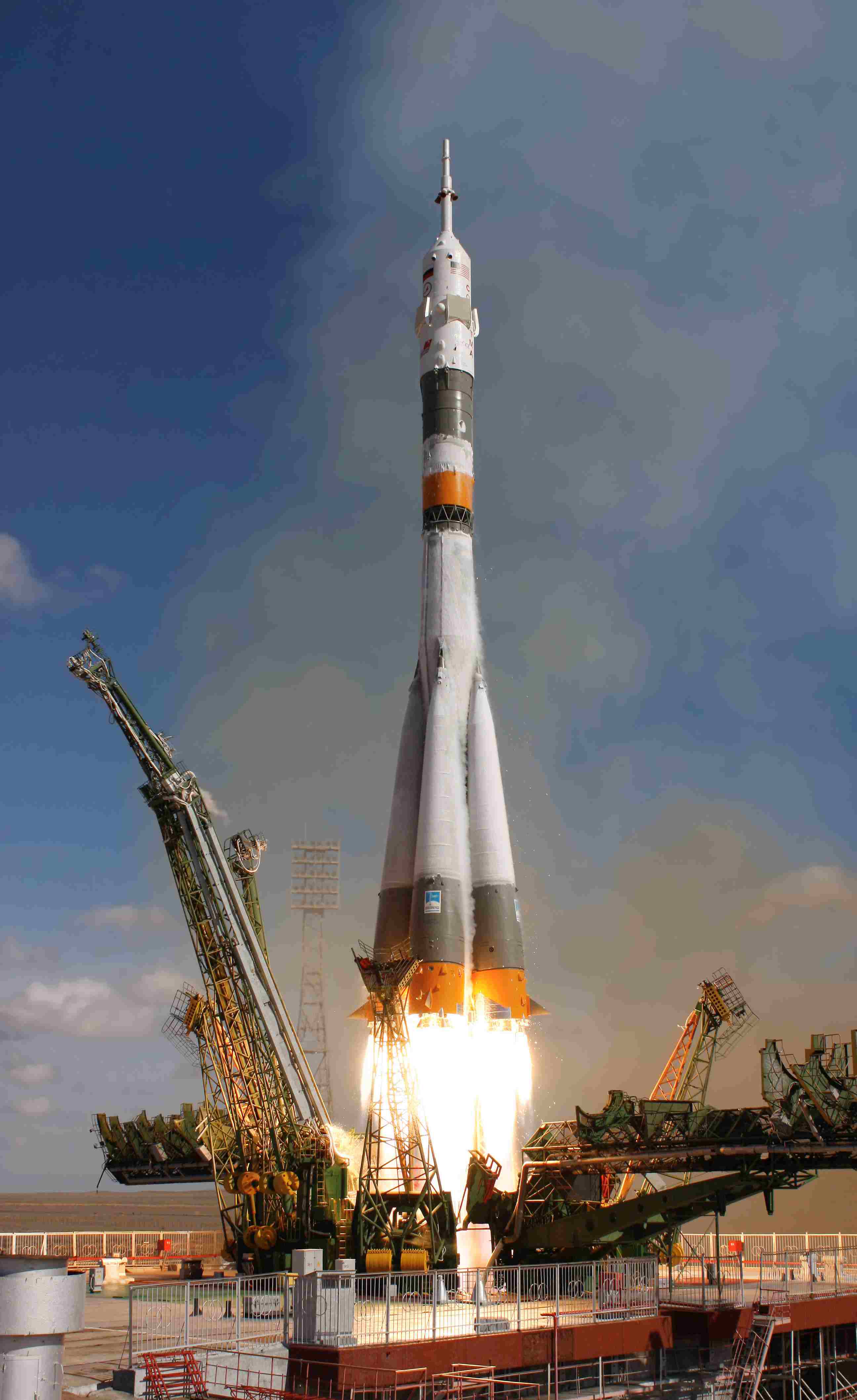 Images Wikimedia Commons/16 Russia Bill Ingalls Soyuz_TMA-13_Edit.jpg